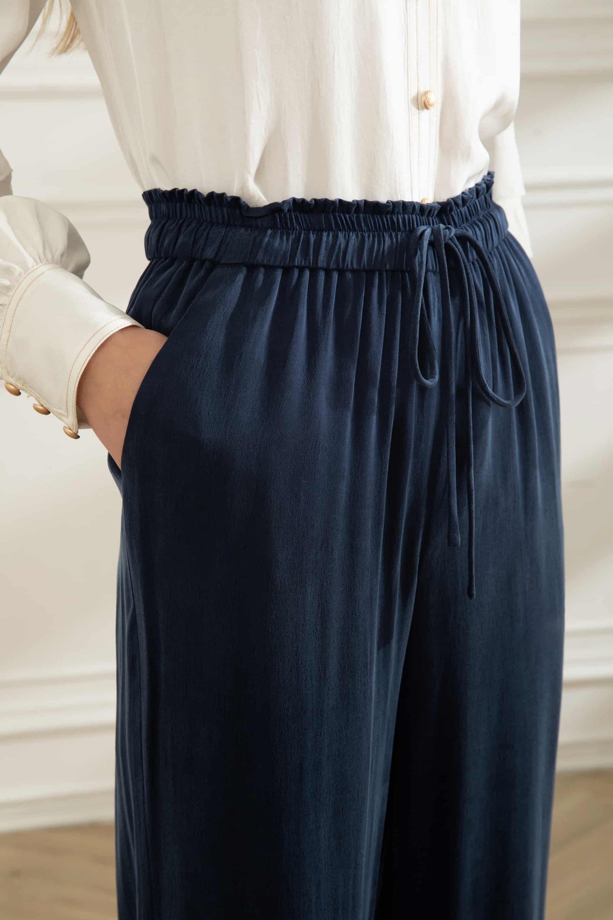 GDS Lia Cupro Pants | Navy PANTS autumn-winter AW 23 BRUNCH CASUAL Catch GDS L M NAVY Pants S SALE 40 % SPRING-SUMMER WORK XL XS