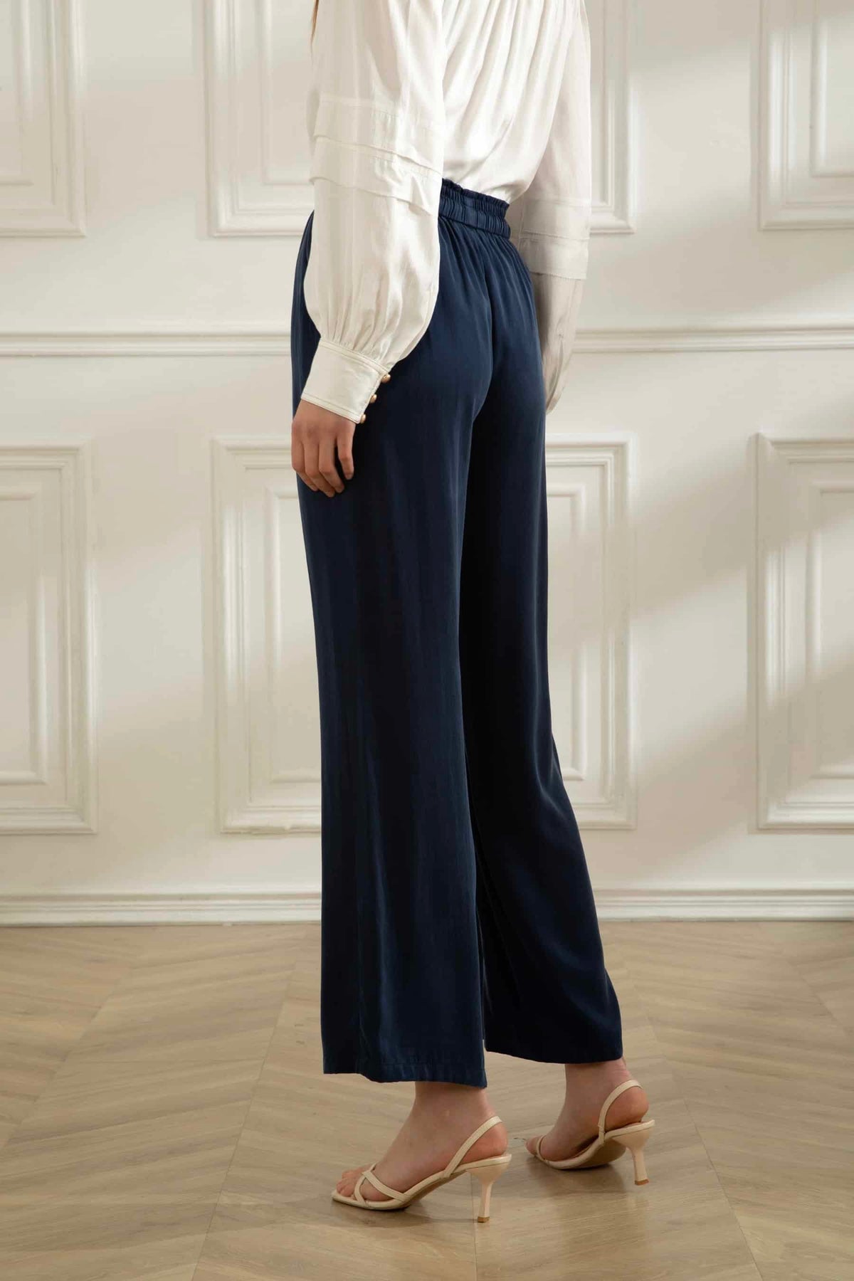 GDS Lia Cupro Pants | Navy PANTS autumn-winter AW 23 BRUNCH CASUAL Catch GDS L M NAVY Pants S SALE 40 % SPRING-SUMMER WORK XL XS